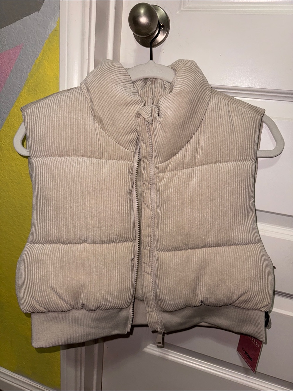Puffer Vest in Light Beige - Cozy Corduroy Style